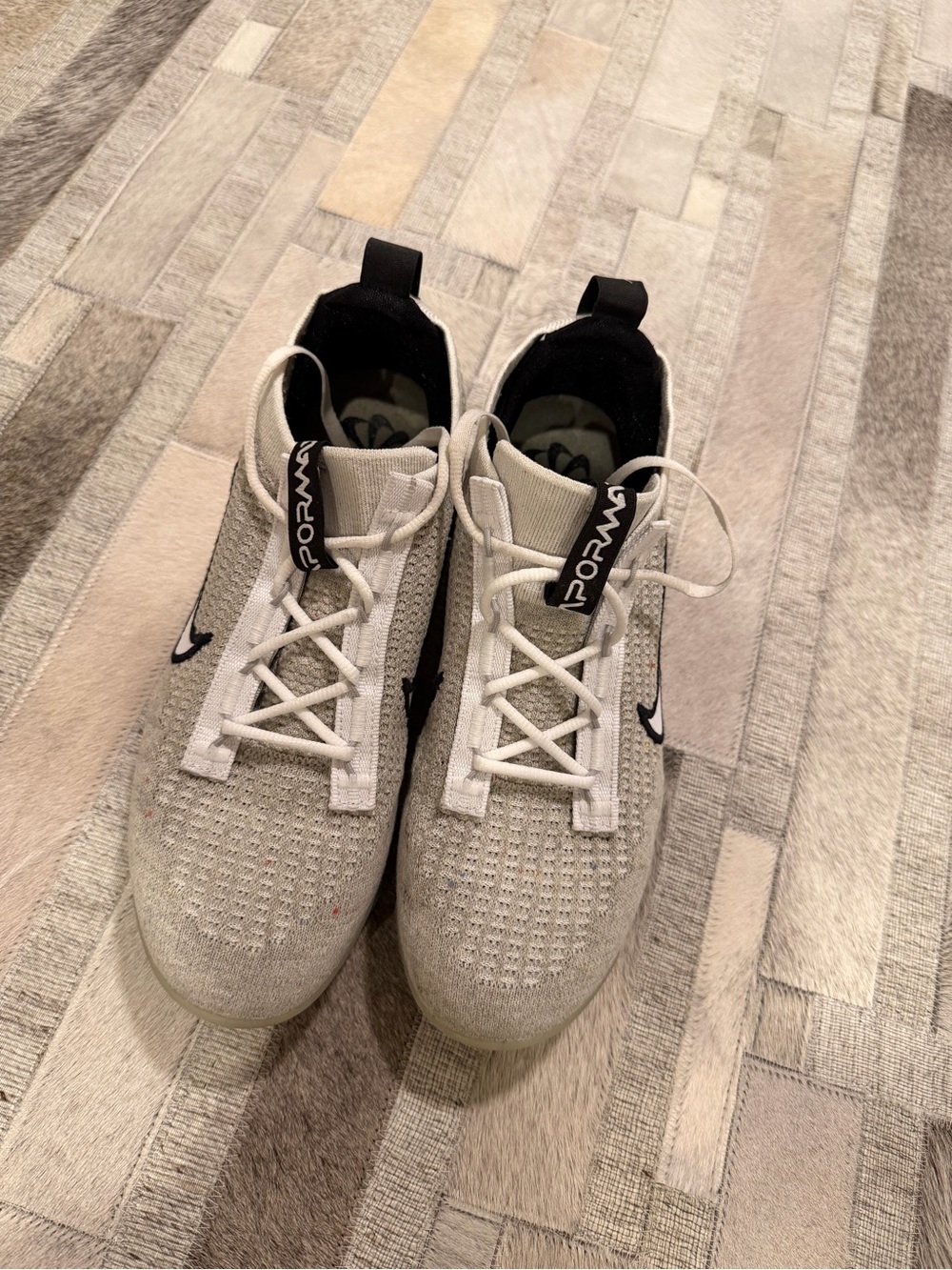 Nike Vapormax - Picture 2 of 5